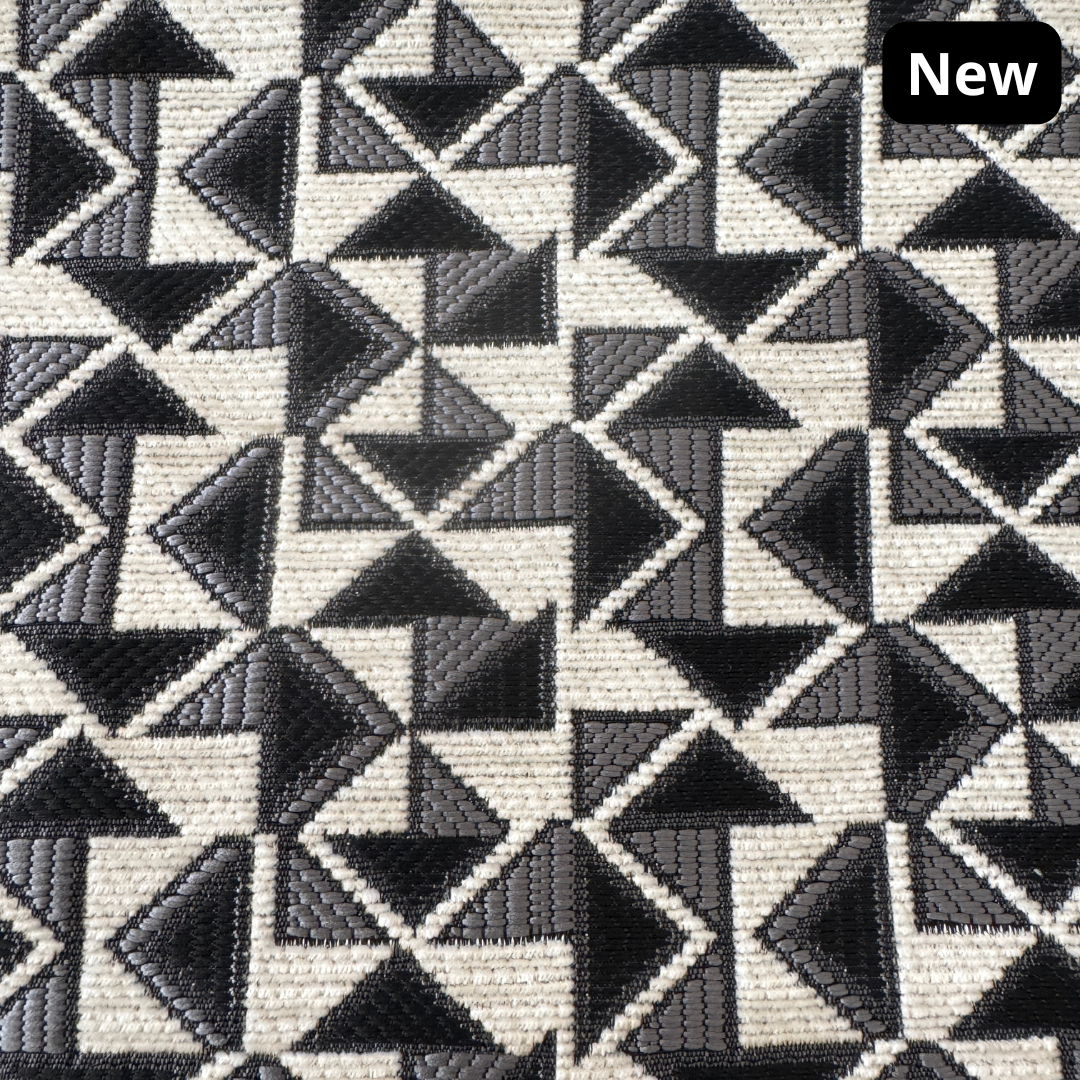 Chenille Géométrique Noir & Blanc