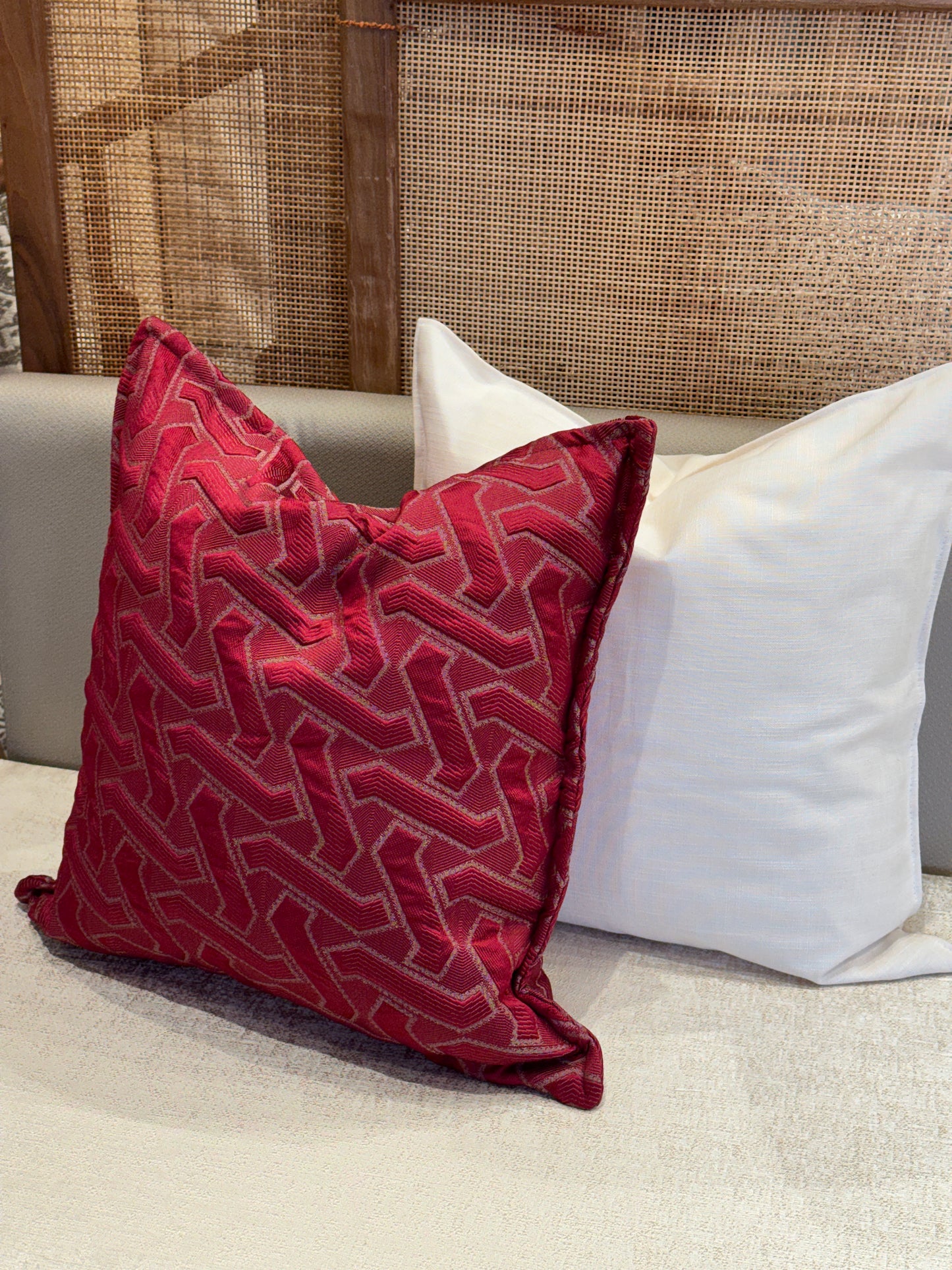 Coussin Géométrie bordeau 50x50cm