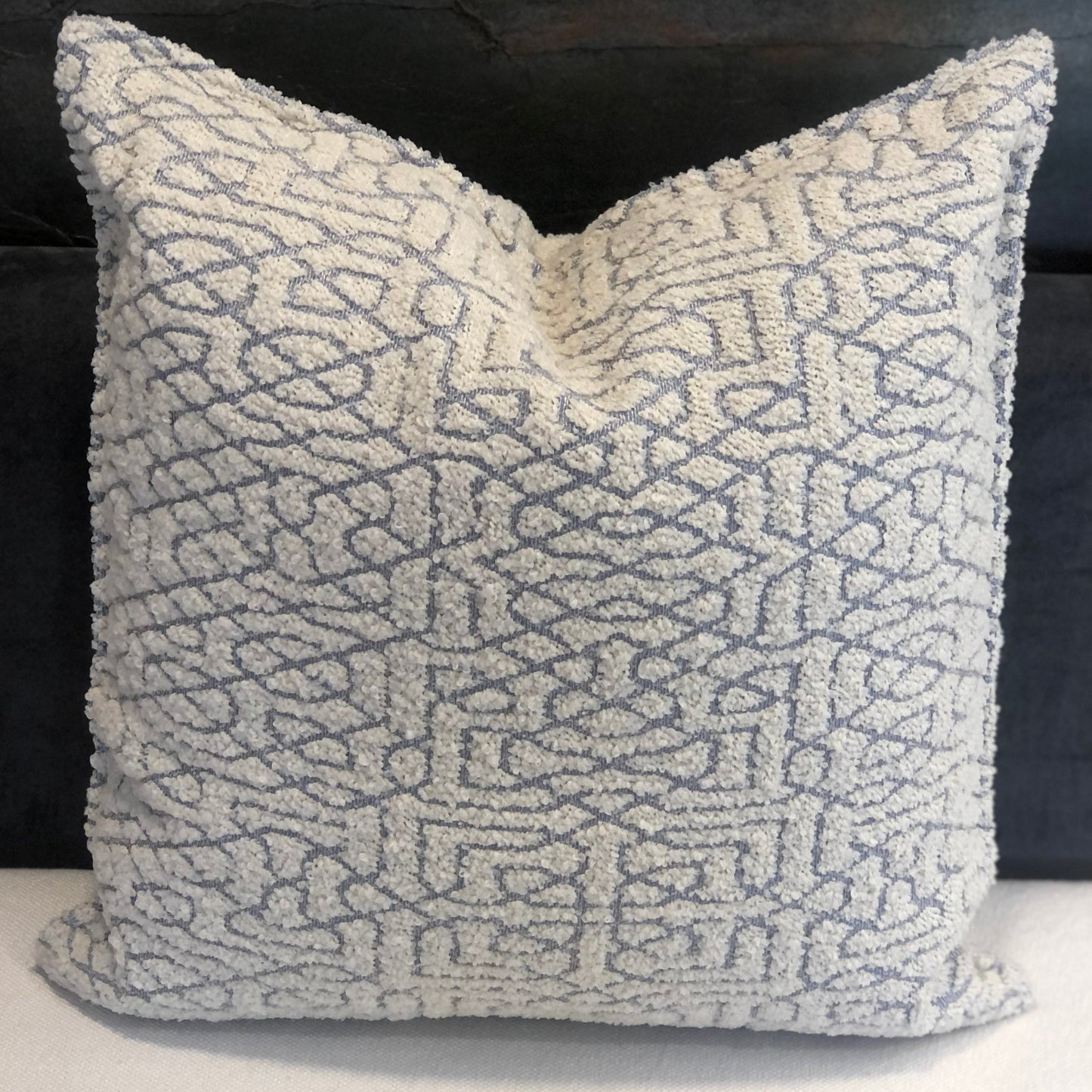 Decorative cushion with double-sided pattern 50x50cm