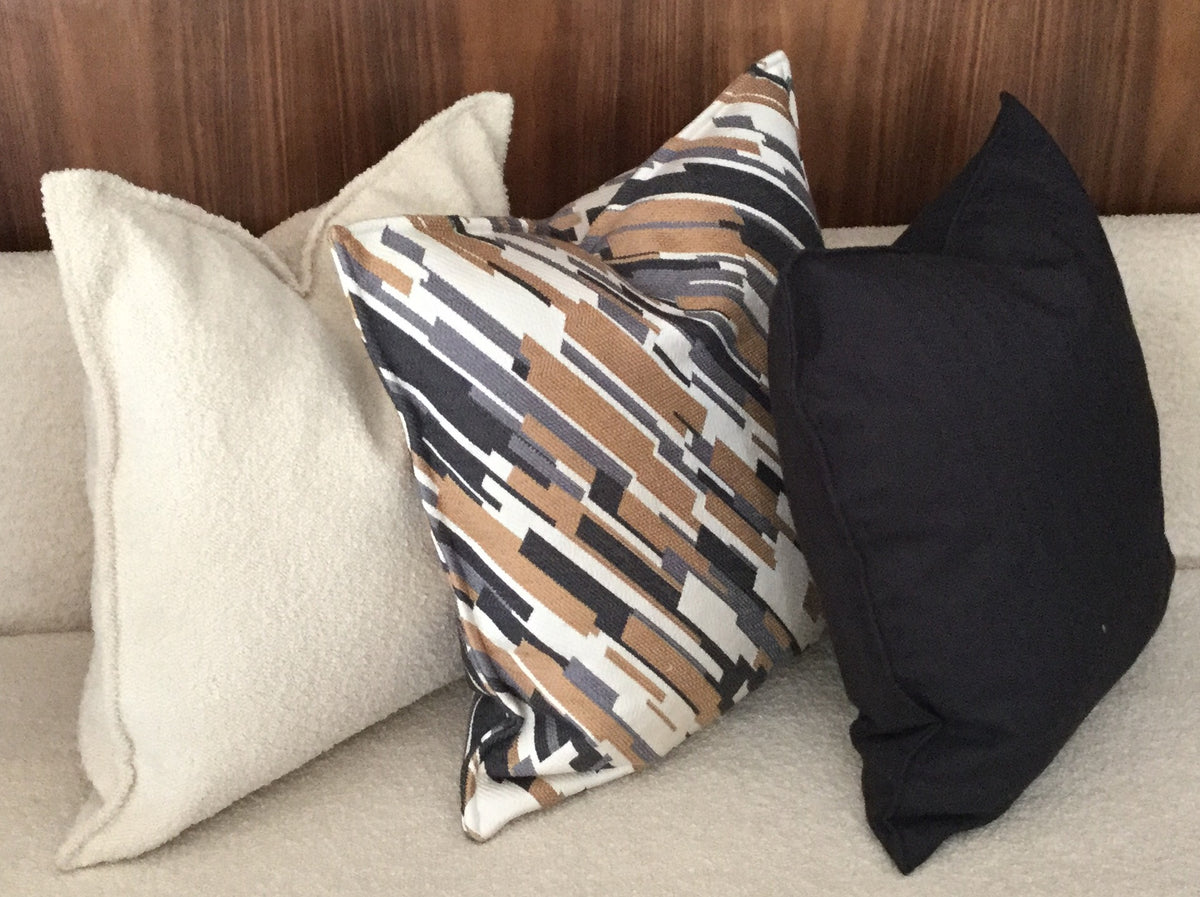 Coussin géométrique