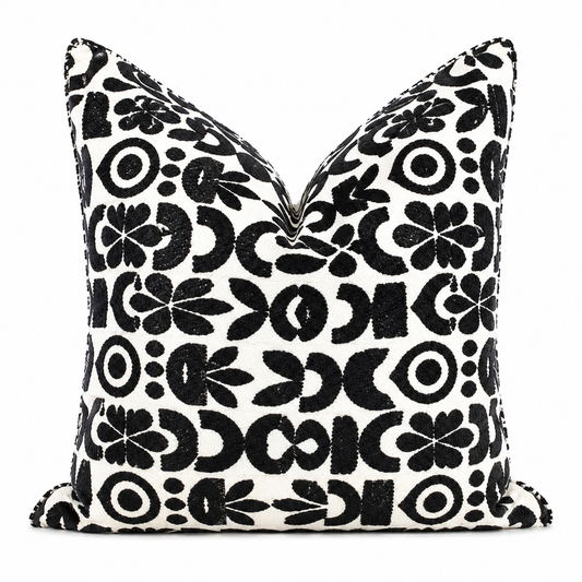 Decorative cushion with oriental pattern 50x50cm.