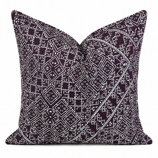 Timeless decorative cushion in bottle green tarz 50x50cm