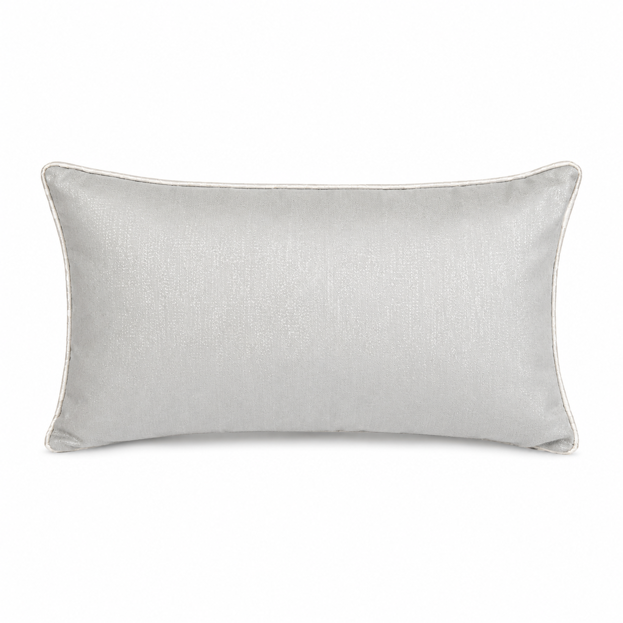 Coussin décoratif rectangulaire en toile bleu ciel, confectionné au Maroc, idéal pour une décoration élégante et contemporaine.