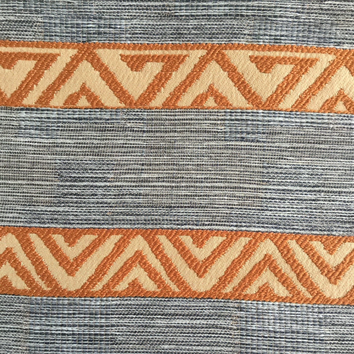 Tissu Uni Vertical Motif