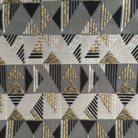 Tissu à motif triangulaire