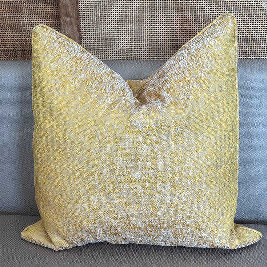 Coussin décoratif jaune