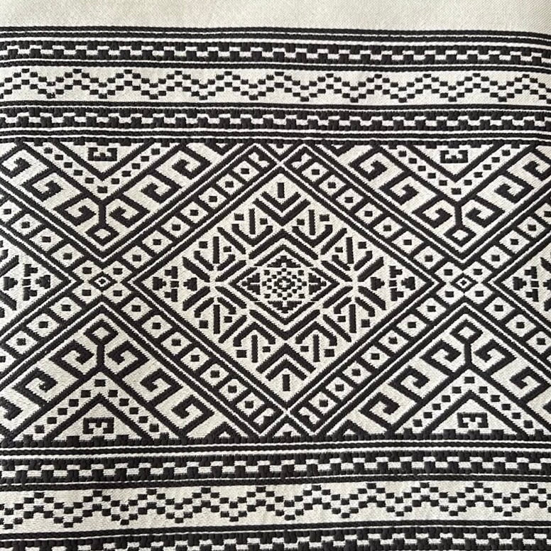 Tissu ethnique Grand Motif
