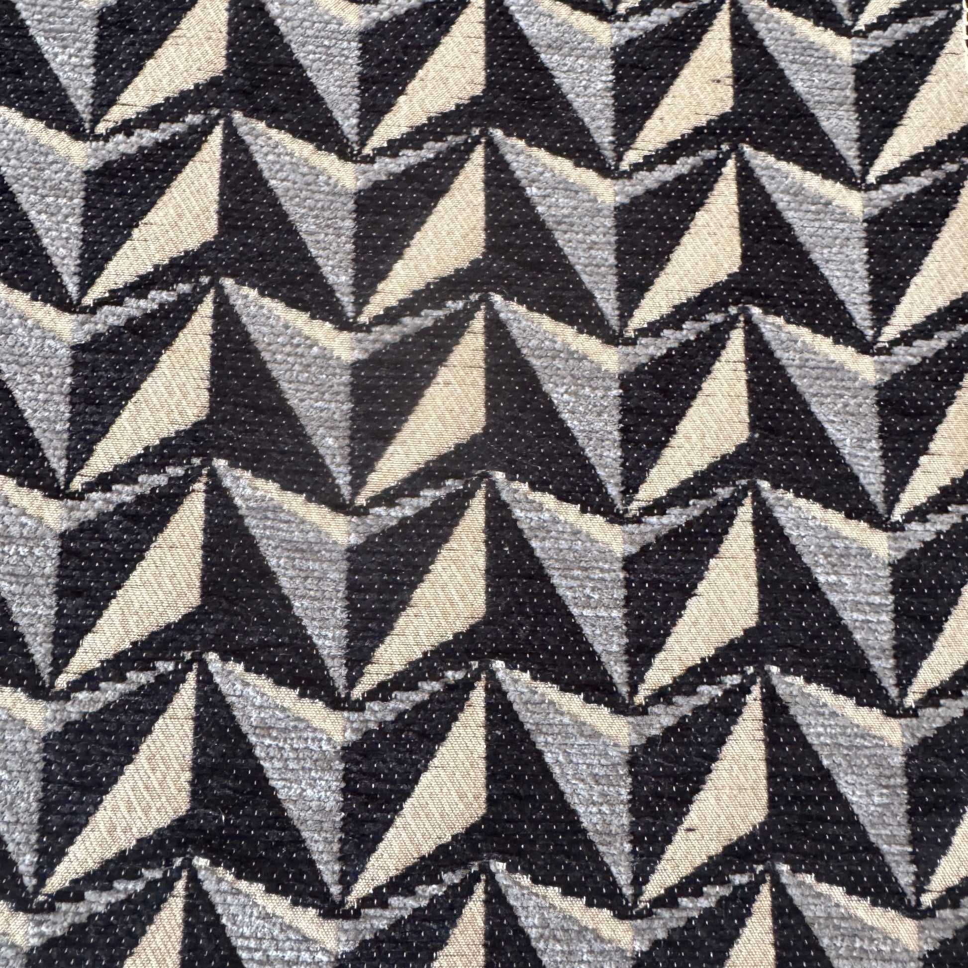 Tissu en chenille noire robuste idéale pour assise et coussin .