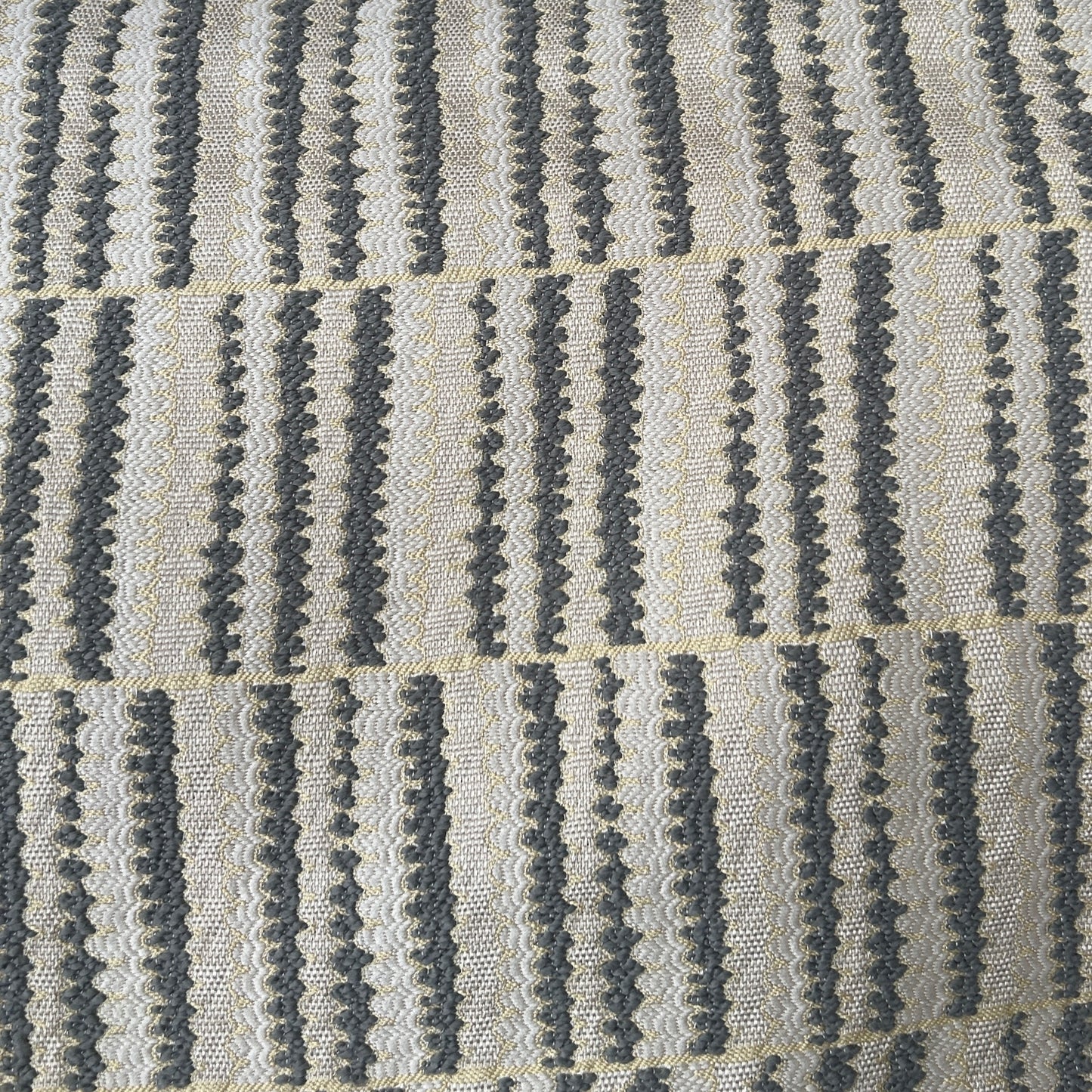 Tissu Jacquard Zig Zag