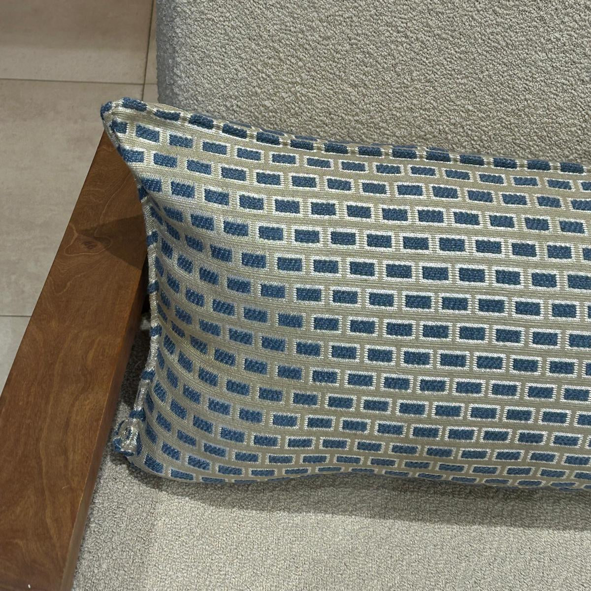 Coussin rectangulaire à motifs géométriques 65x35cm