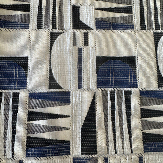 Tissu d’ameublement Modernisme Graphique – motif en relief noir et bleu – Biyadi Collection