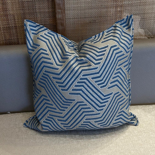 Coussin moderne bleu à motif géométrique, 100%marocain pour décoration intérieure