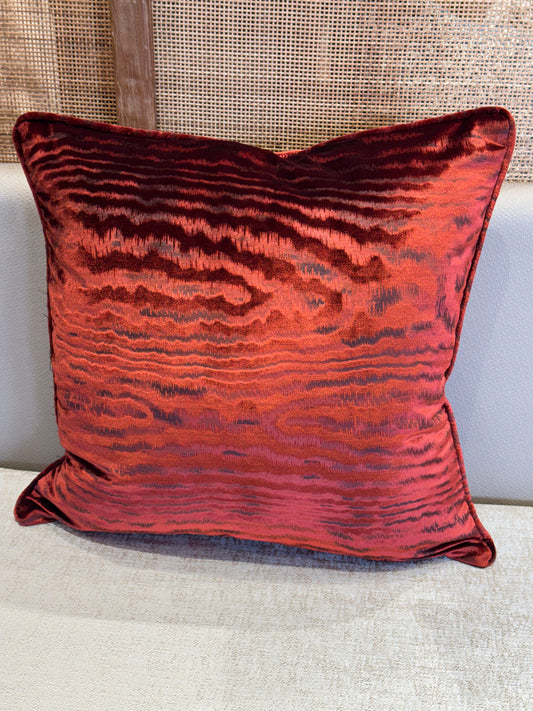Coussin décoratif en velour rouge rouille