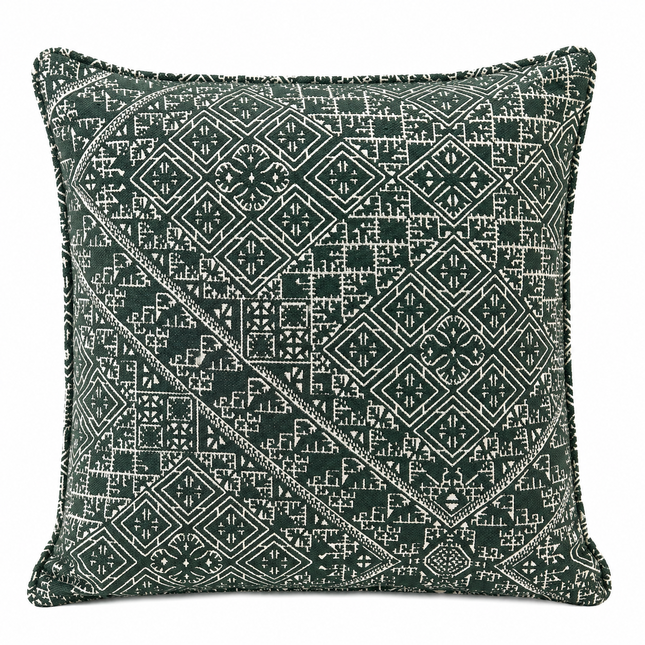 Coussin vert bouteille  à motifs géométriques tissés en relief sur fond blanc, style néobeldi moderne pour décoration de salon – Biyadi Collection.