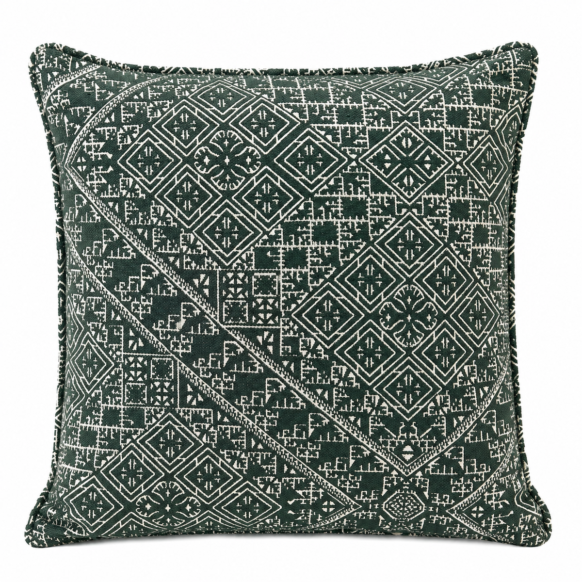 Coussin vert bouteille  à motifs géométriques tissés en relief sur fond blanc, style néobeldi moderne pour décoration de salon – Biyadi Collection.