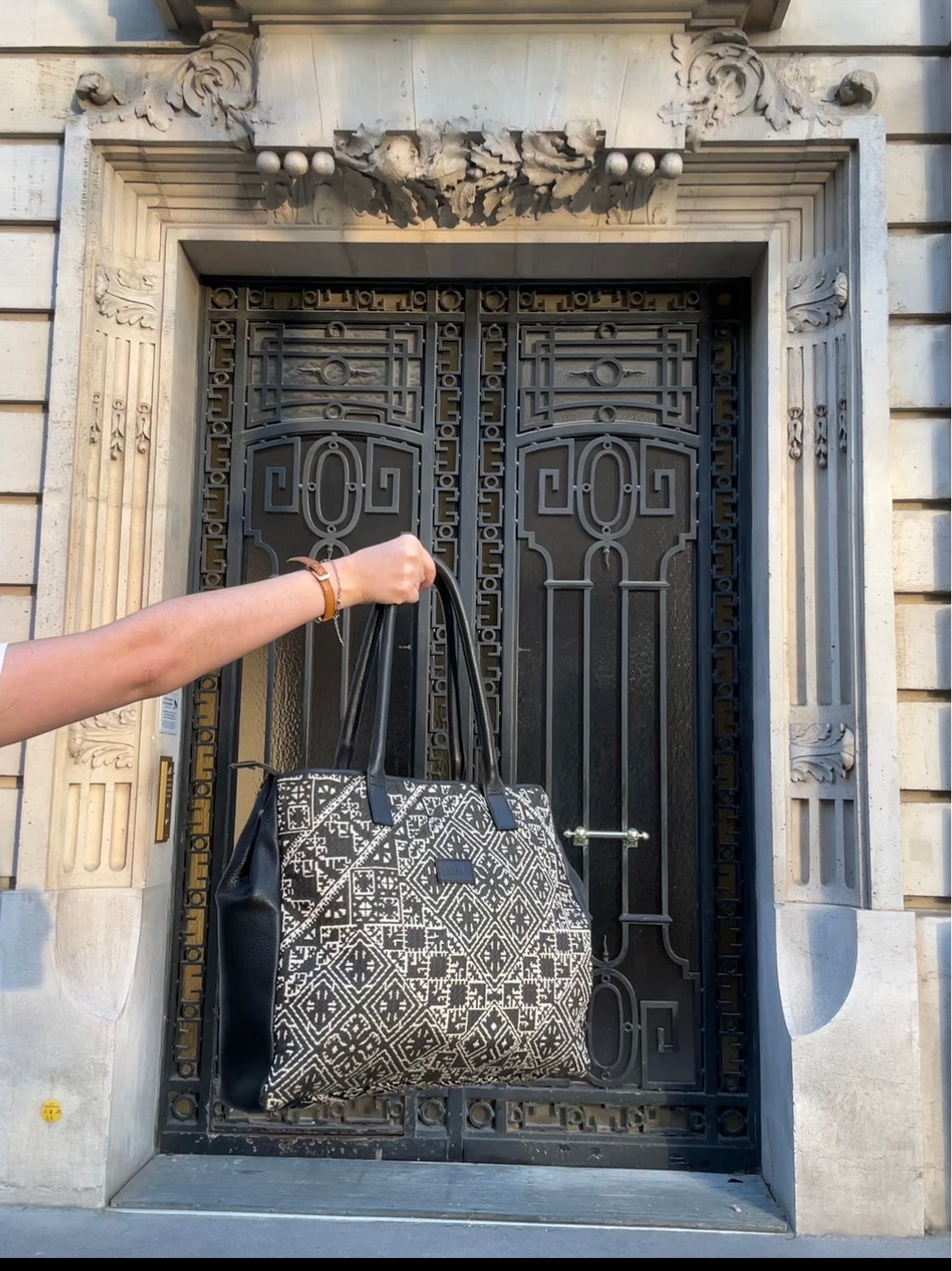 Video sac caba marocain porté