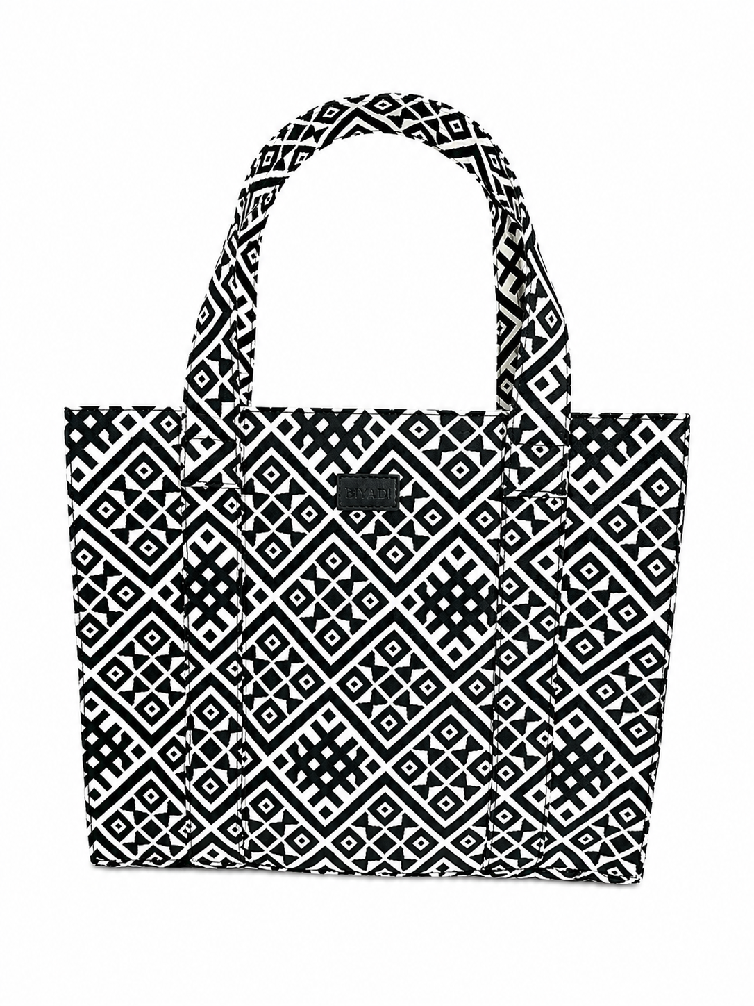 Sac cabas noir et écru en tissu tissé au Maroc, motif géométrique graphique, anses assorties et logo Biyadi Collection.
