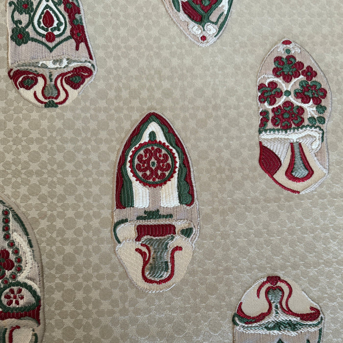 Tissu d’ameublement Babouche Royale – motif babouche marocain – Biyadi Collection