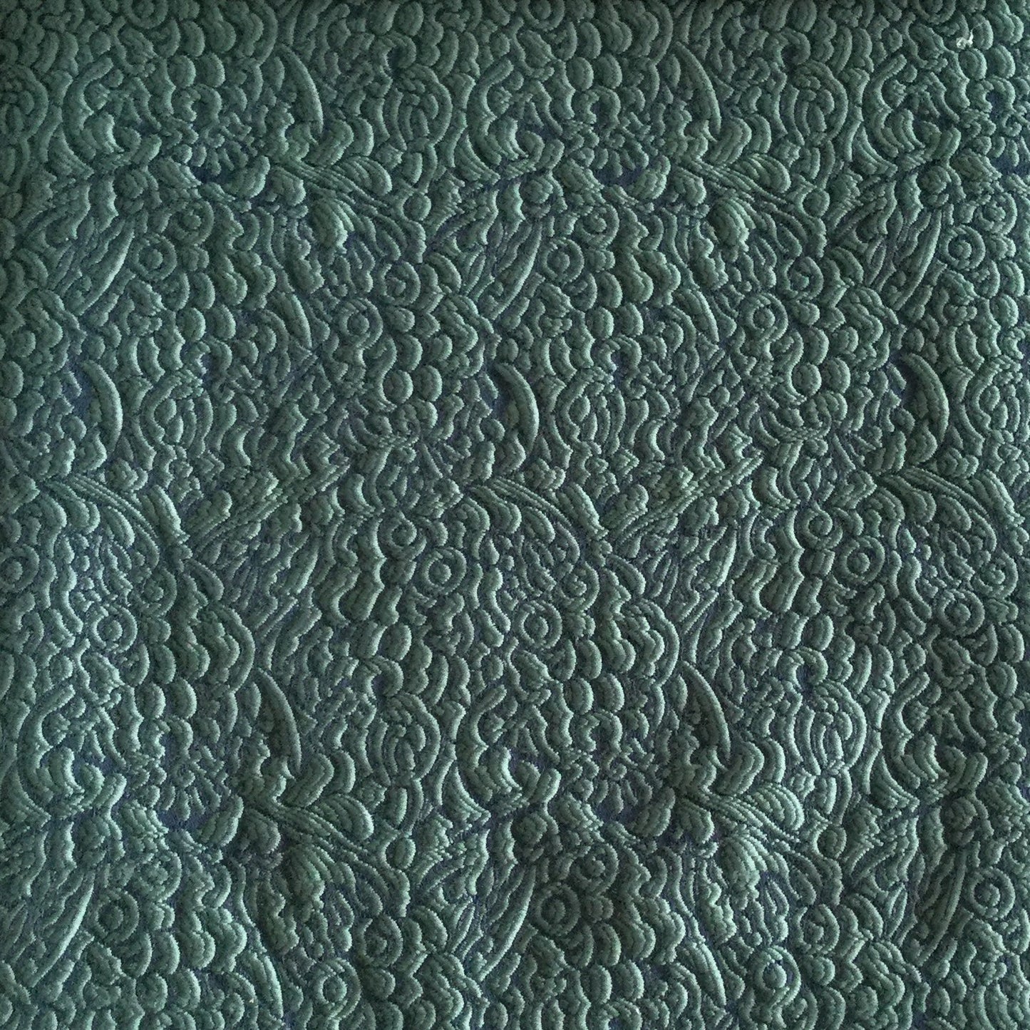 Tissu fleuri en relief, teinte foncée, pour salons élégants – Biyadi Collection