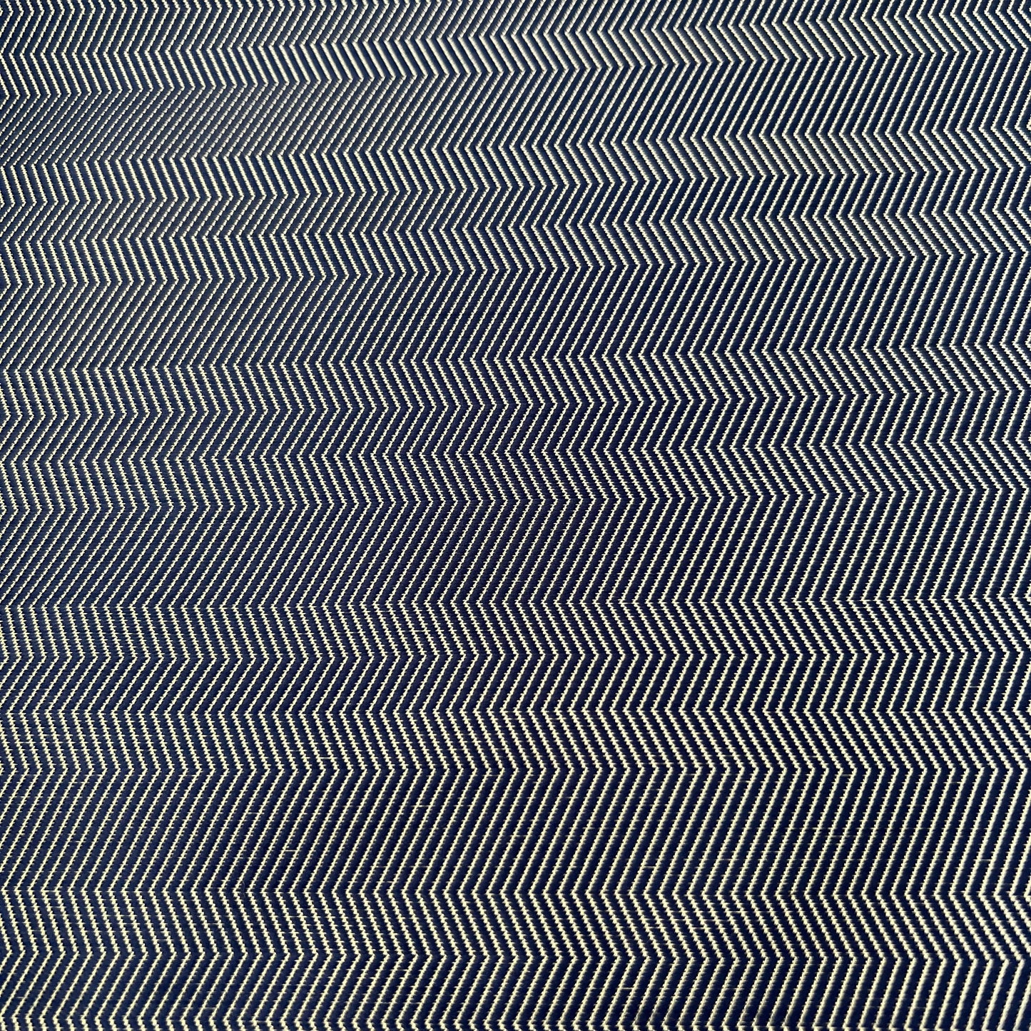 Tissu uni chevron