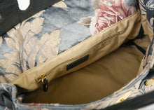 Load image into Gallery viewer, Le VANITY bag
