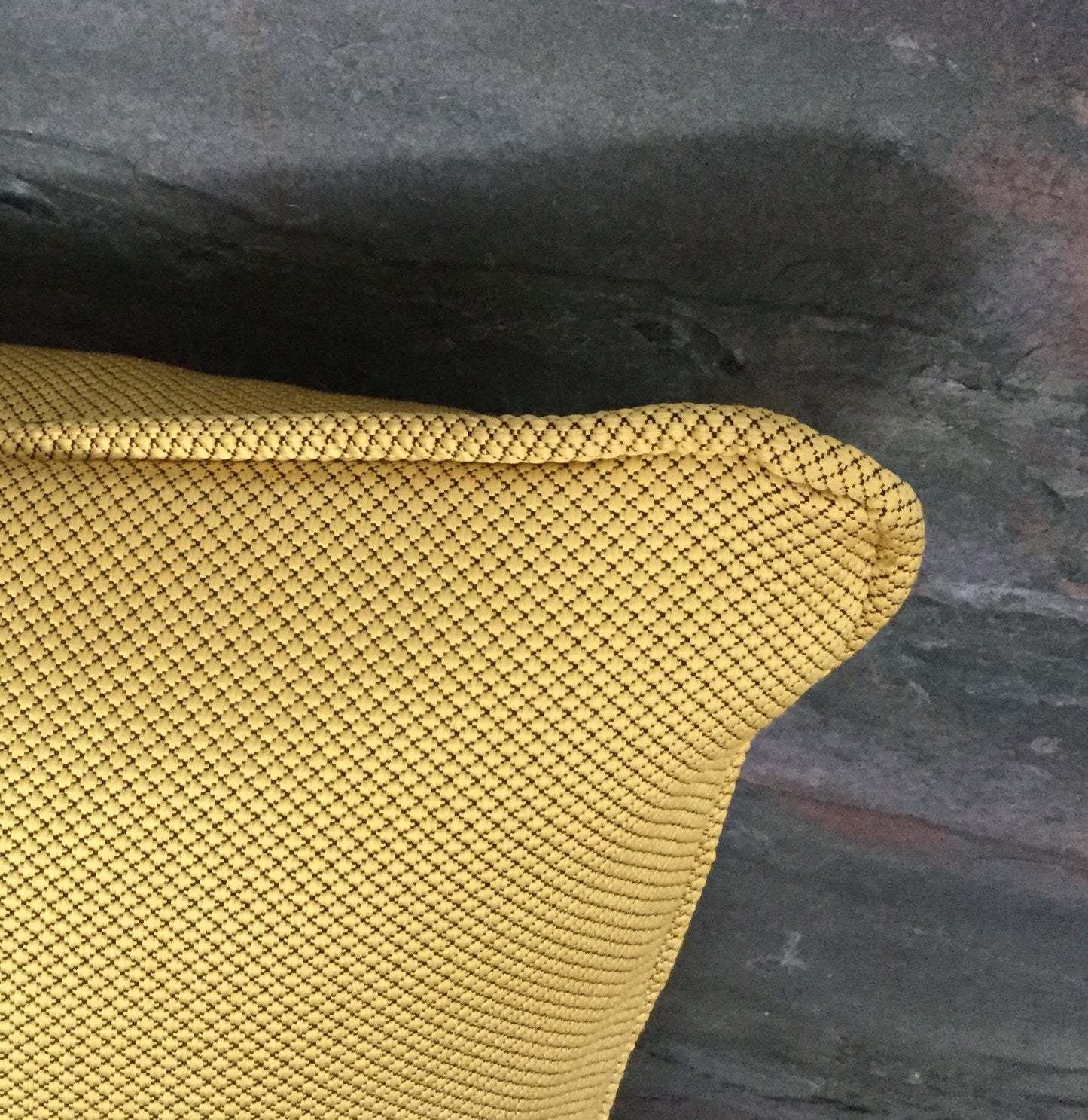 Coussin décoratif jaune