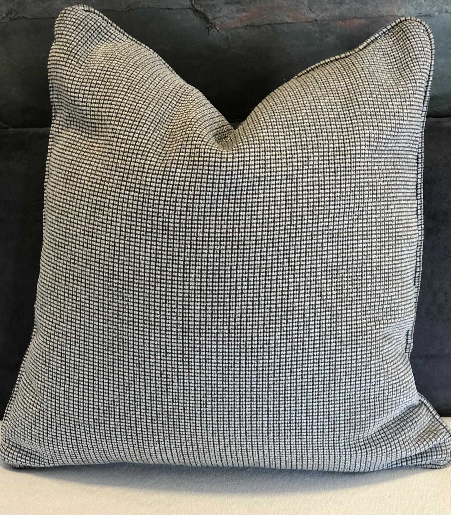 Coussin décoratif taupe 50x50cm